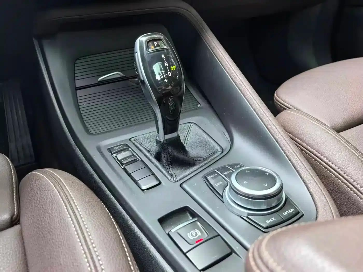 BMW X1 2021 Facelift sDrive25Li Leading Edition — миниатюра 14