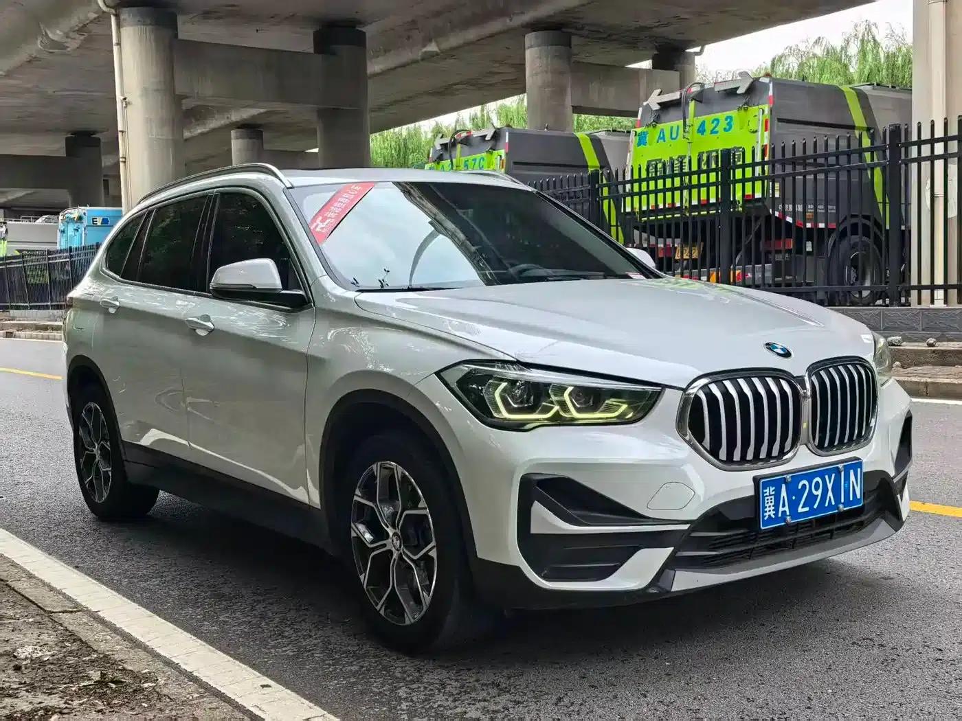 BMW X1 2021 Facelift sDrive25Li Leading Edition — миниатюра 3