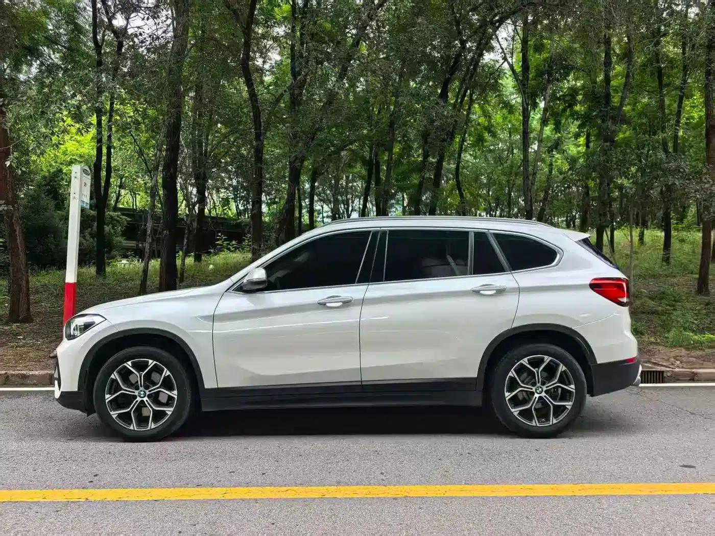 BMW X1 2021 Facelift sDrive25Li Leading Edition — миниатюра 4