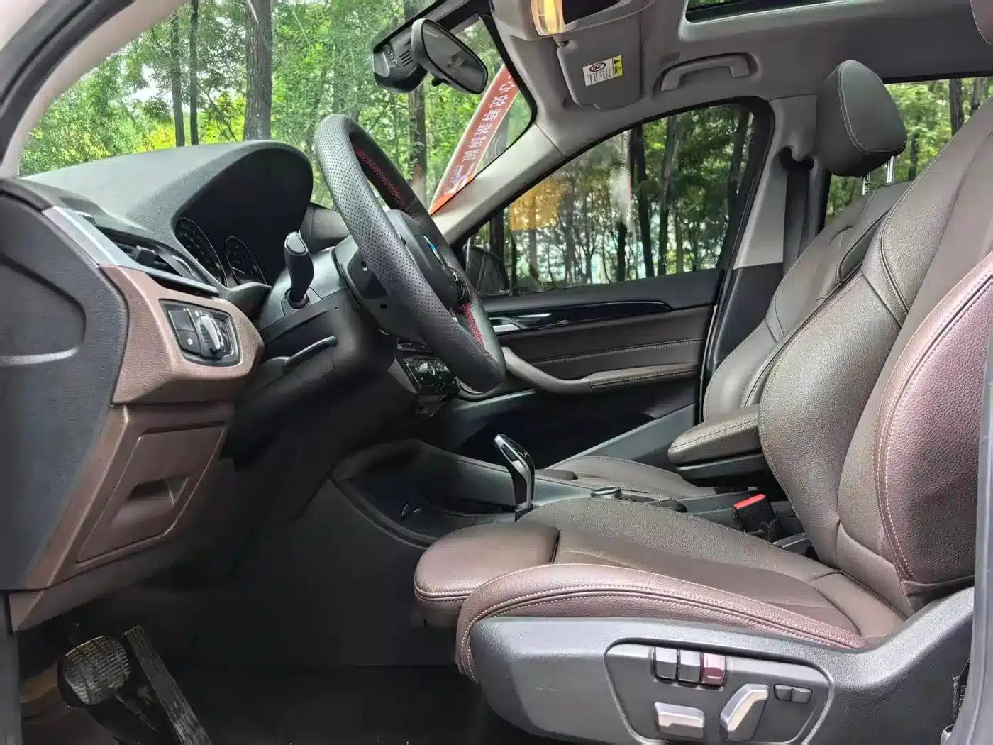 BMW X1 2021 Facelift sDrive25Li Leading Edition — миниатюра 6