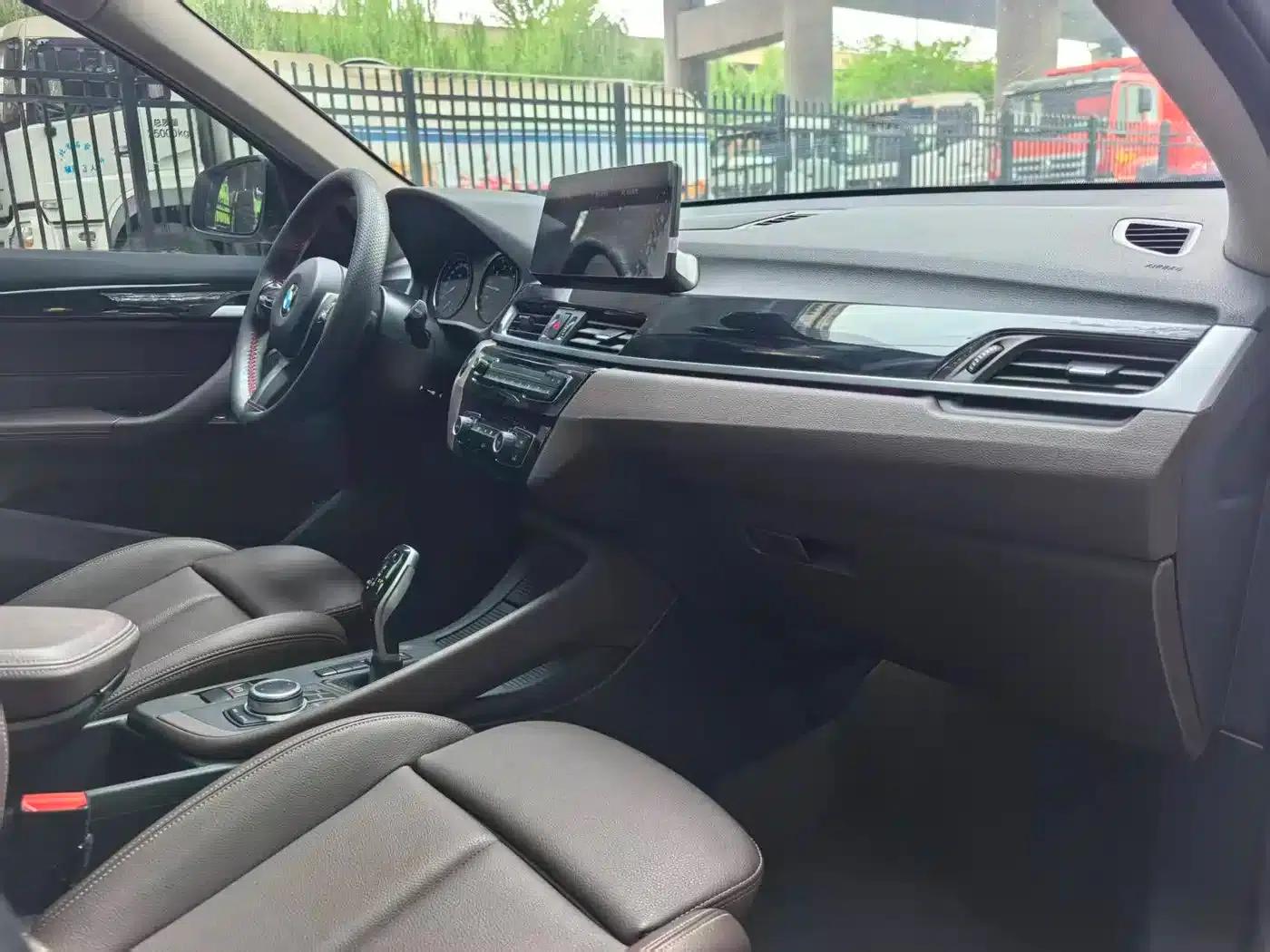 BMW X1 2021 Facelift sDrive25Li Leading Edition — миниатюра 10