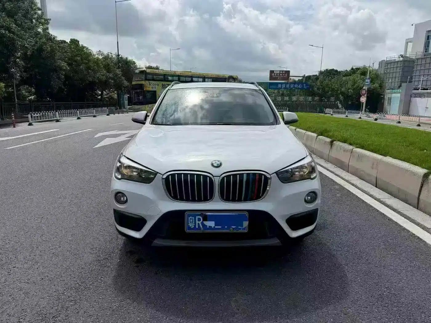 BMW X1 2018 sDrive18Li Fashion Edition — миниатюра 2