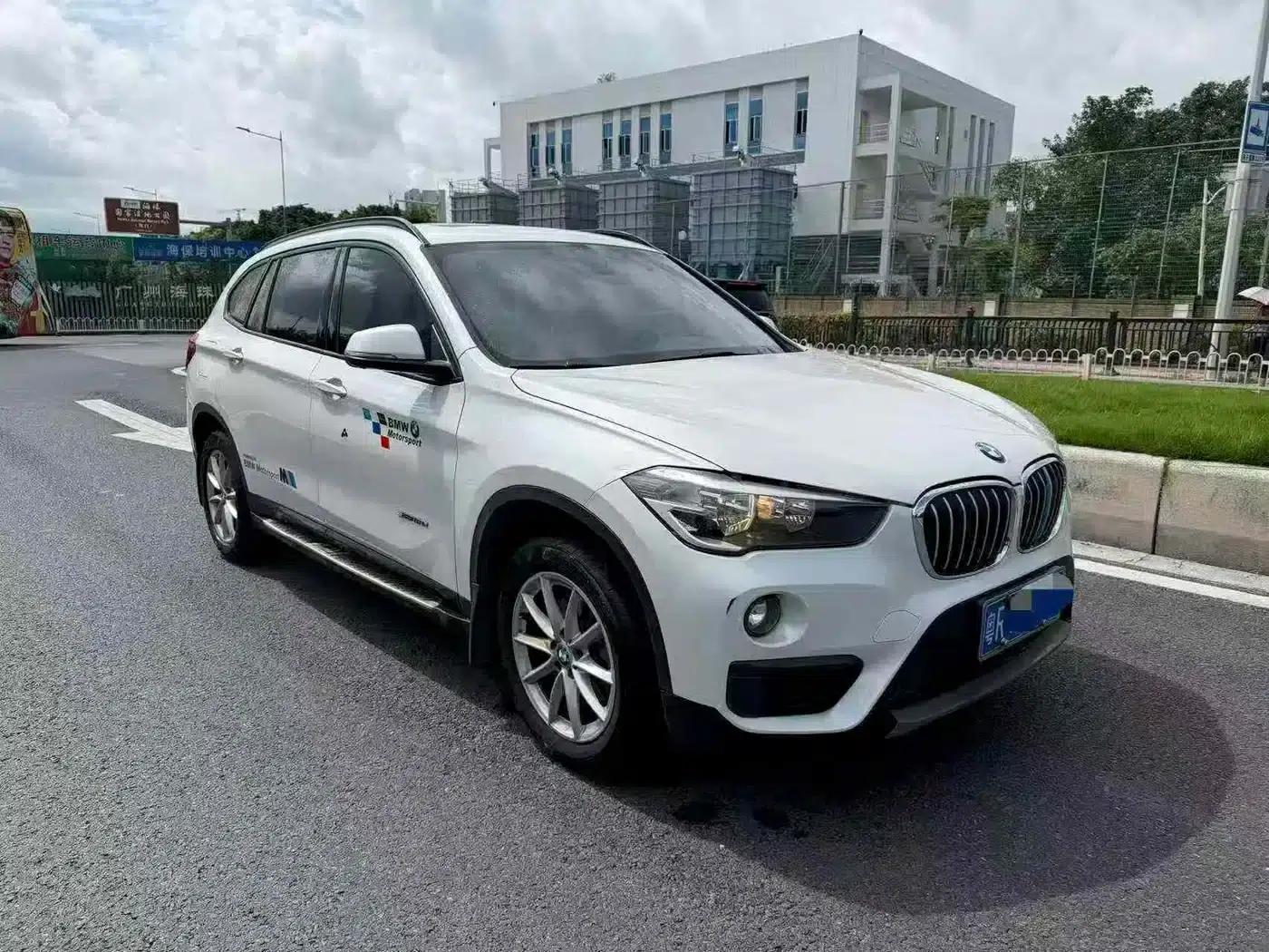 BMW X1 2018 sDrive18Li Fashion Edition — миниатюра 3