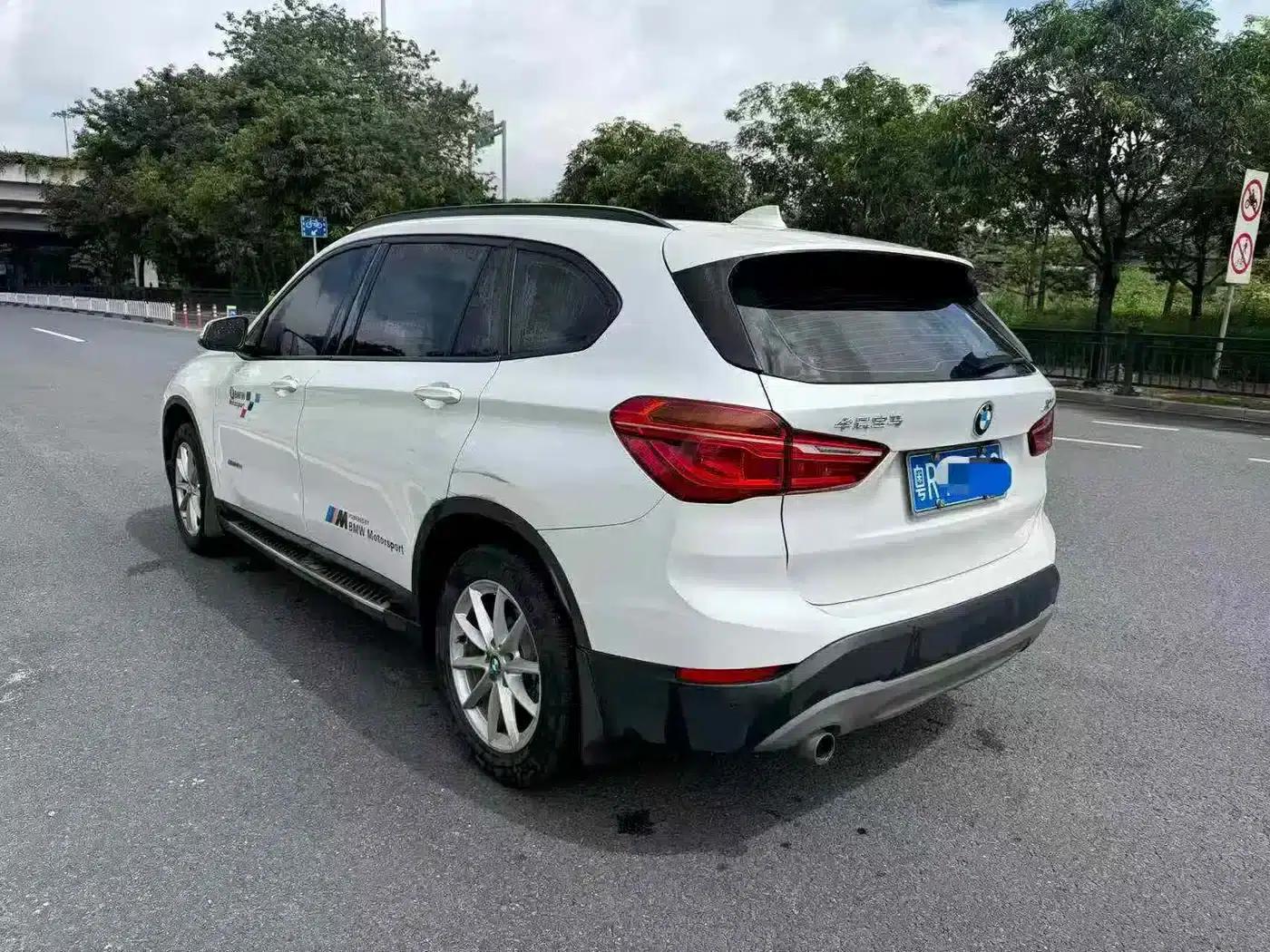 BMW X1 2018 sDrive18Li Fashion Edition — миниатюра 5