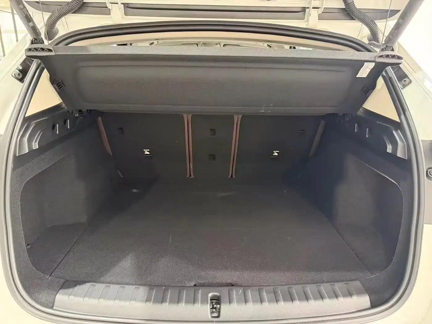 BMW X1 2025 sDrive25Li X Design Package — миниатюра 17