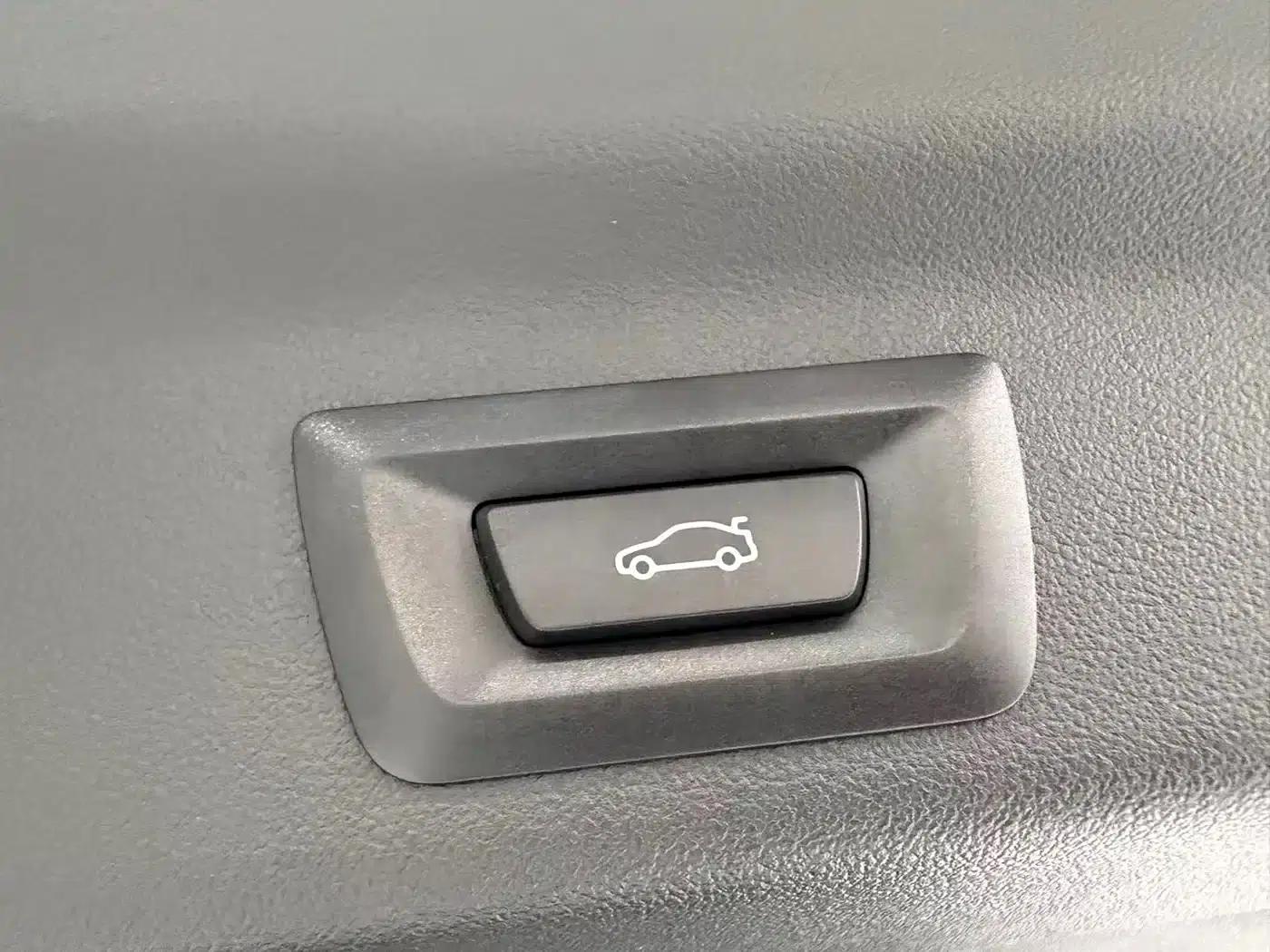 BMW X1 2025 sDrive25Li X Design Package — миниатюра 18