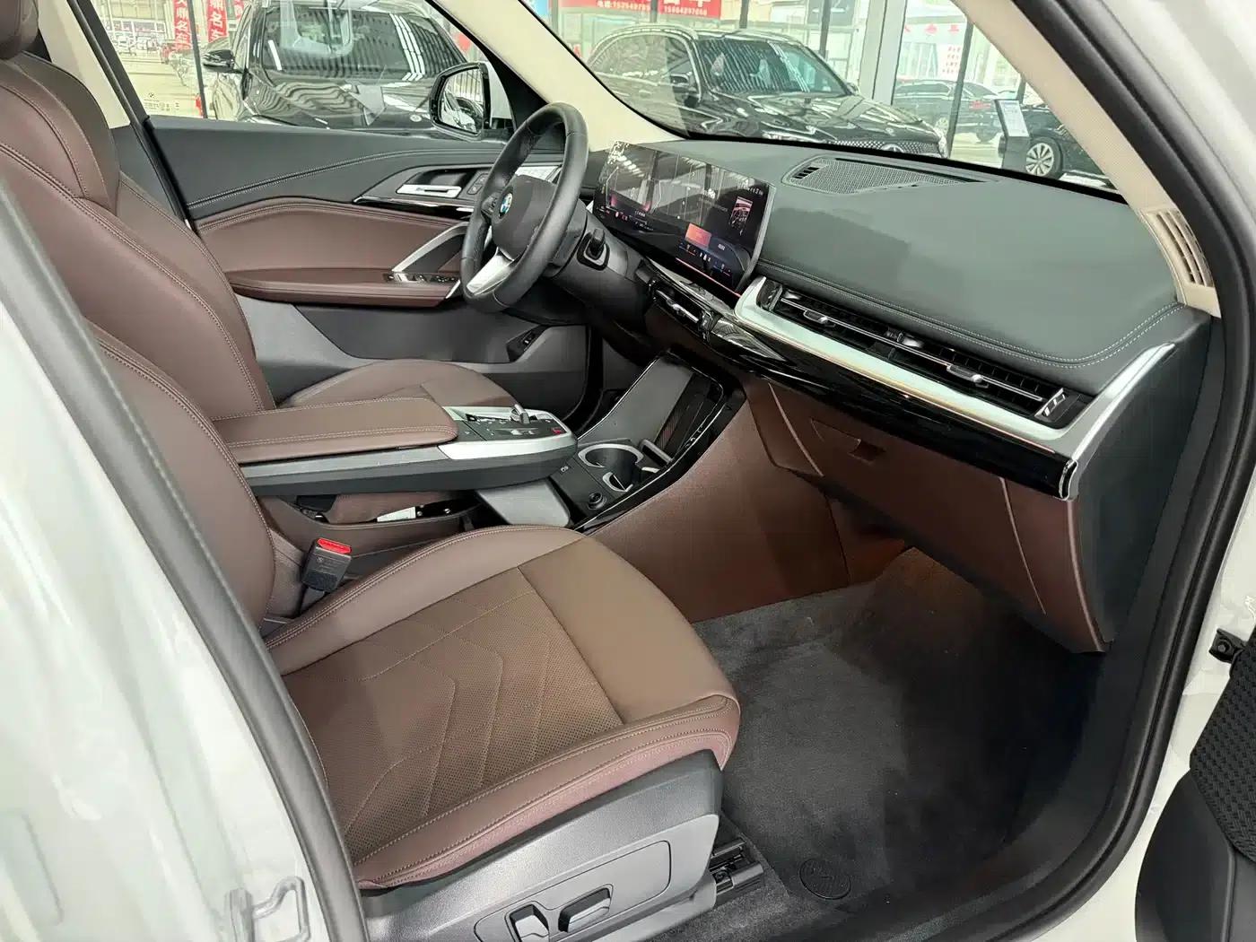 BMW X1 2025 sDrive25Li X Design Package — миниатюра 7