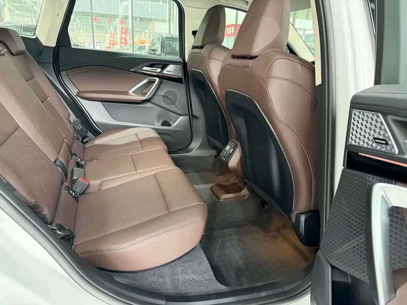 BMW X1 2025 sDrive25Li X Design Package — миниатюра 8