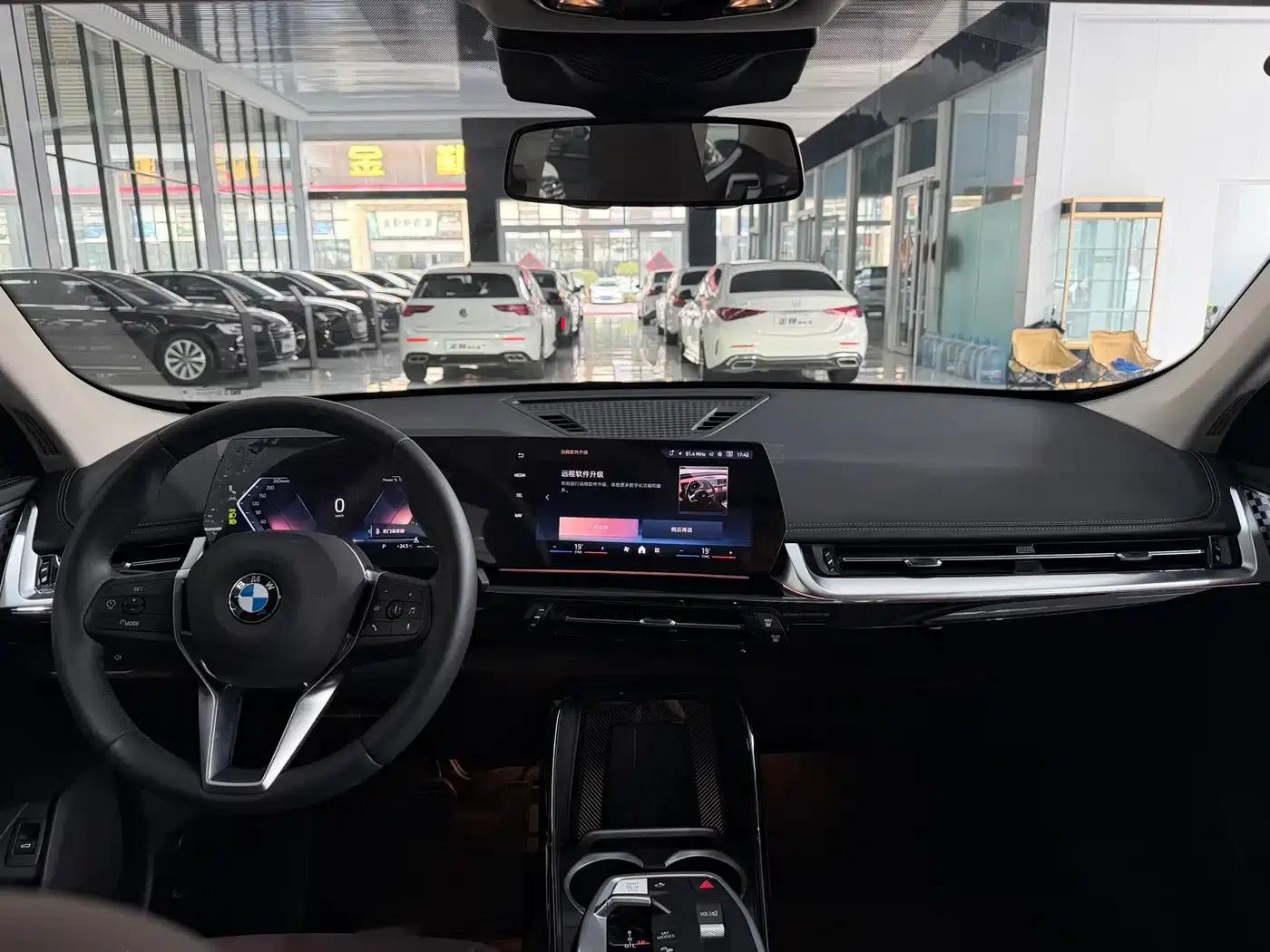 BMW X1 2025 sDrive25Li X Design Package — миниатюра 9