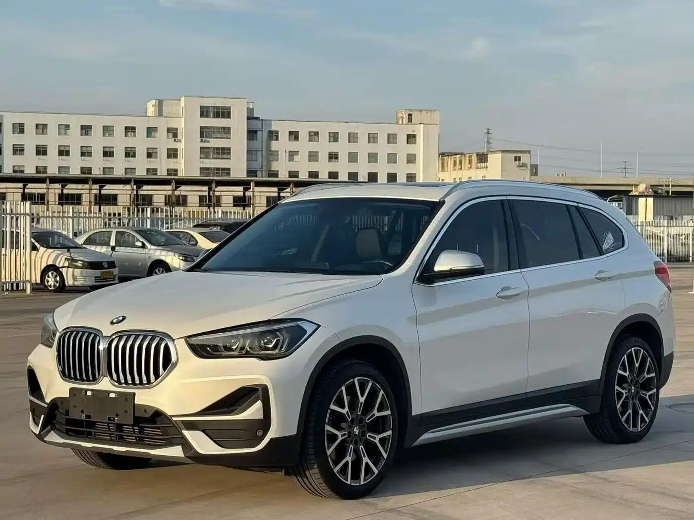 BMW X1 2021 xDrive25Li Premium — миниатюра 1