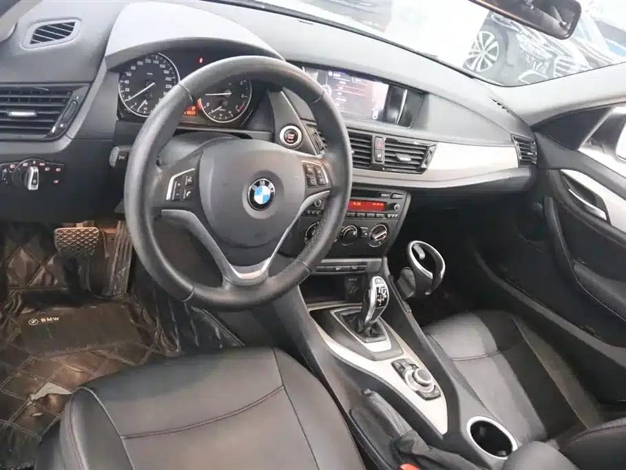 BMW X1 2014 sDrive18i Fashion Edition — миниатюра 11