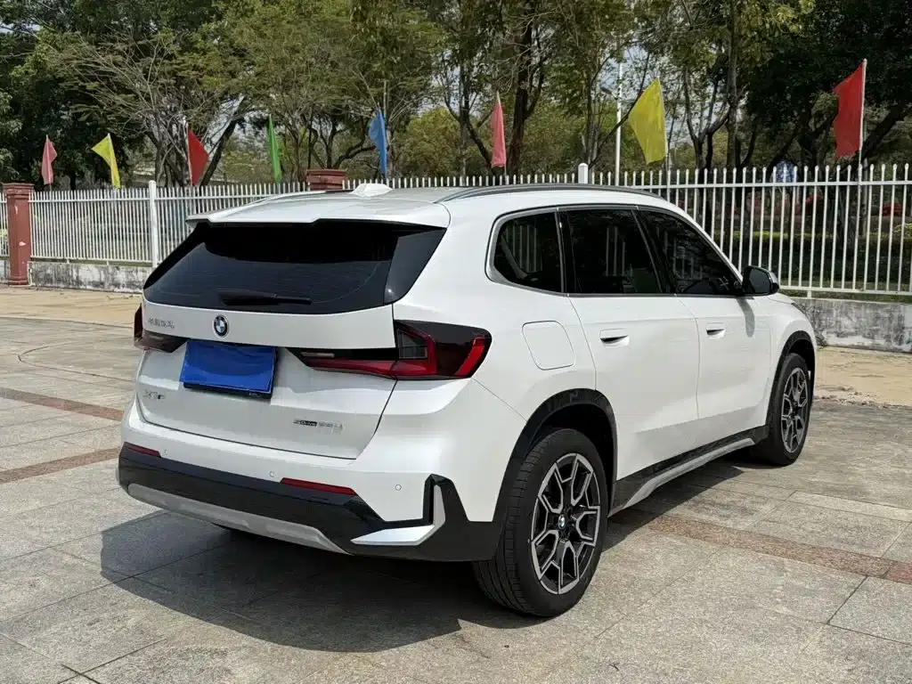 2023 BMW X1 sDrive25Li X Design Package — миниатюра 3