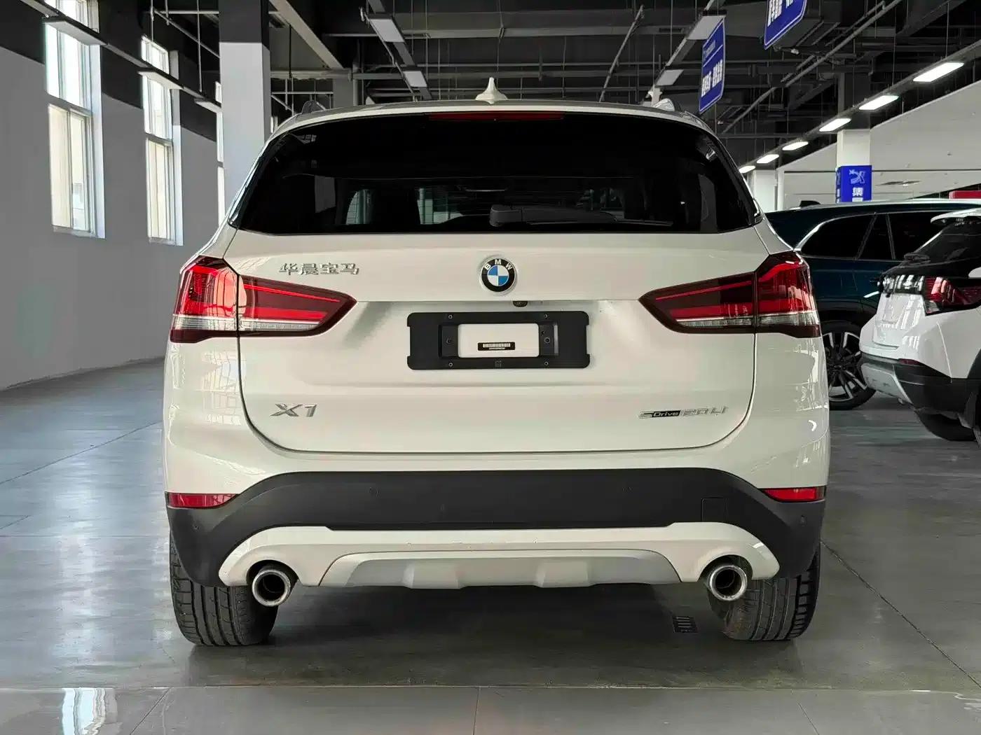 BMW X1 2022 sDrive20Li Fashion Edition — миниатюра 2