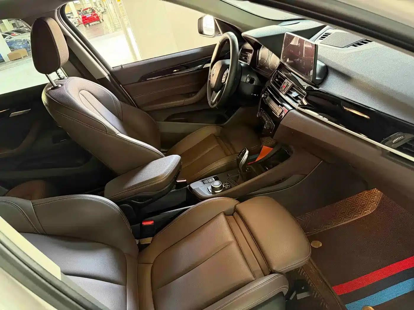 BMW X1 2022 sDrive20Li Fashion Edition — миниатюра 13