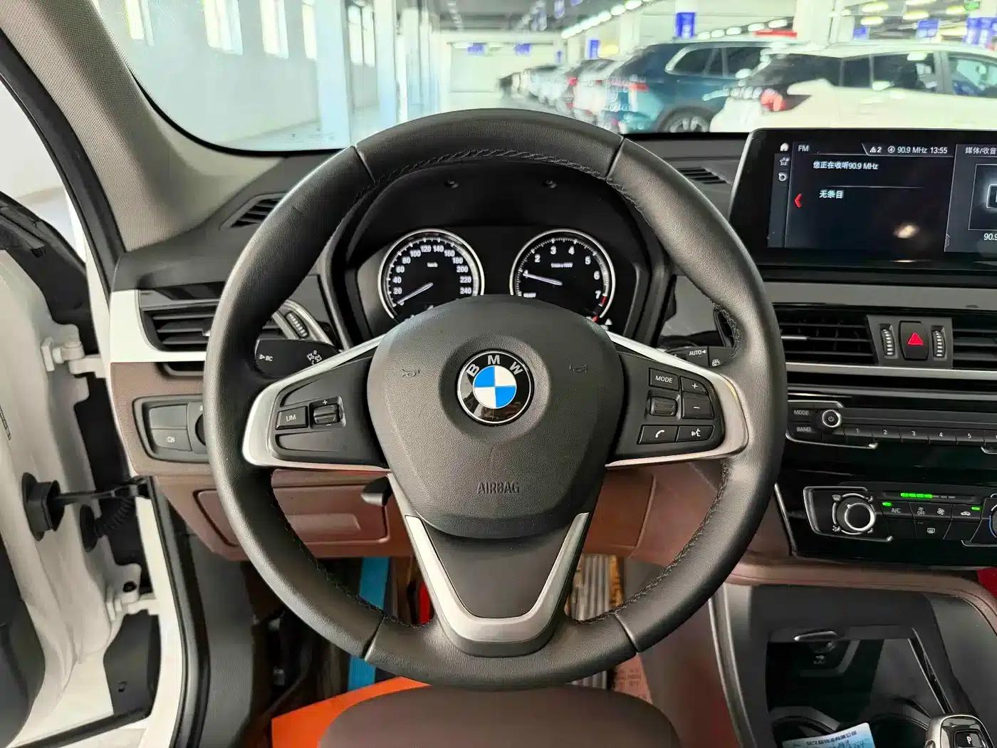 BMW X1 2022 sDrive20Li Fashion Edition — миниатюра 5