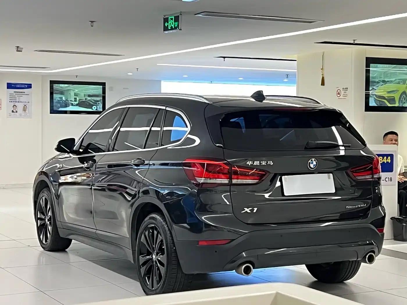 BMW X1 2021 sDrive20Li Fashion Edition — миниатюра 6