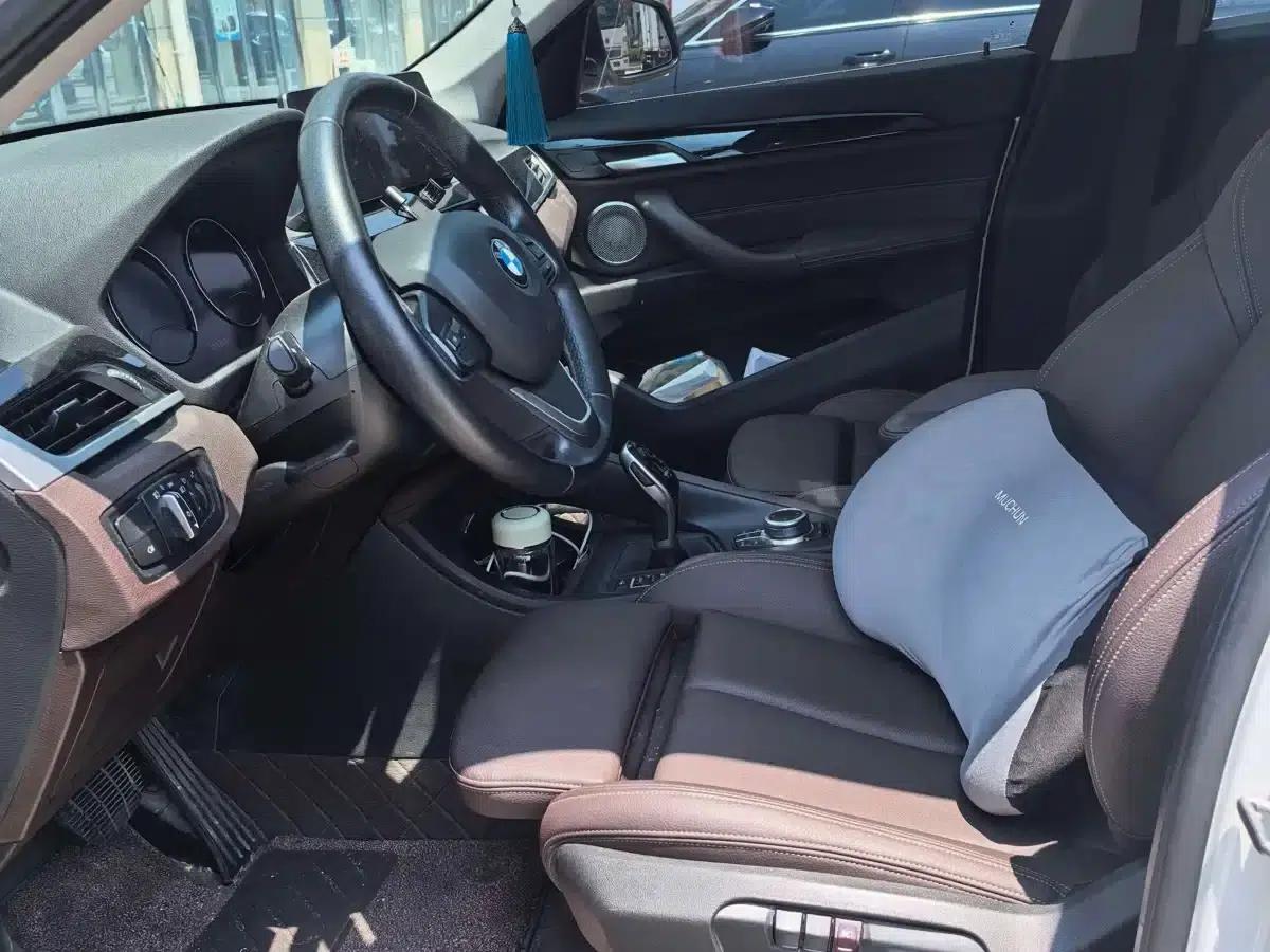 BMW X1 2022 sDrive20Li Premium — миниатюра 2
