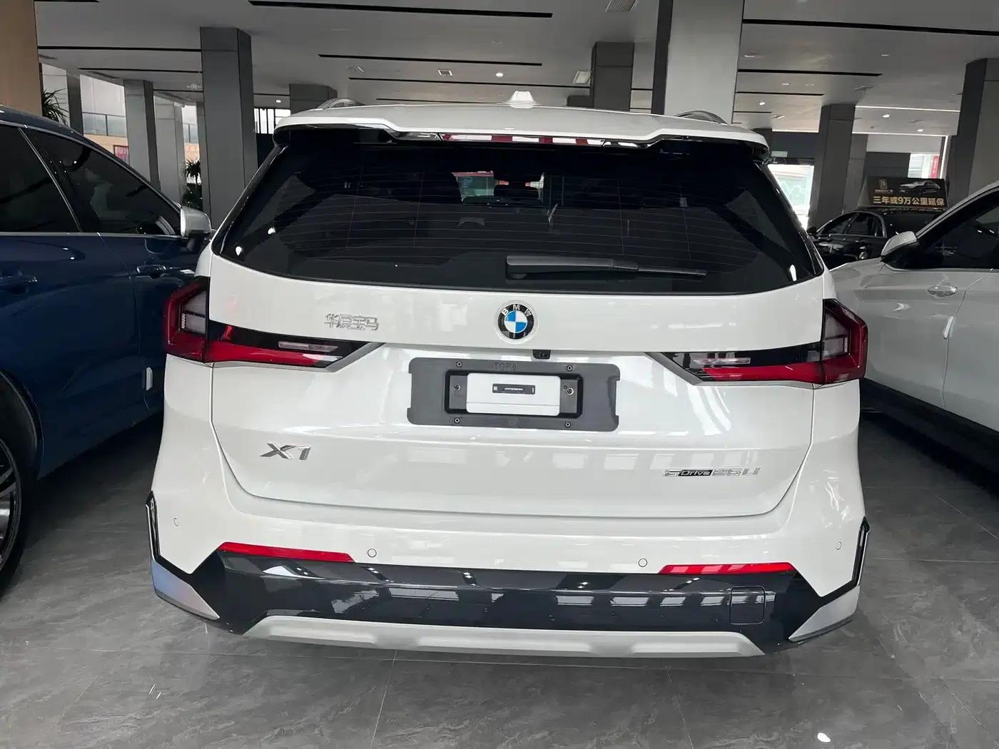 2024 BMW X1 sDrive25Li X Design Package — миниатюра 12