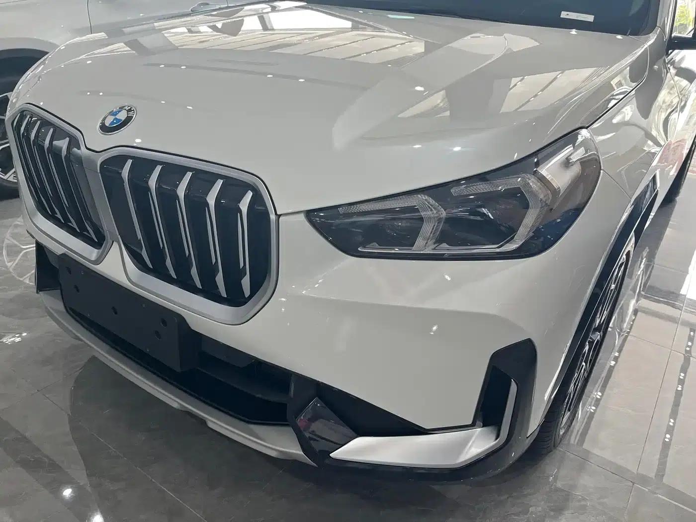 2024 BMW X1 sDrive25Li X Design Package — миниатюра 4