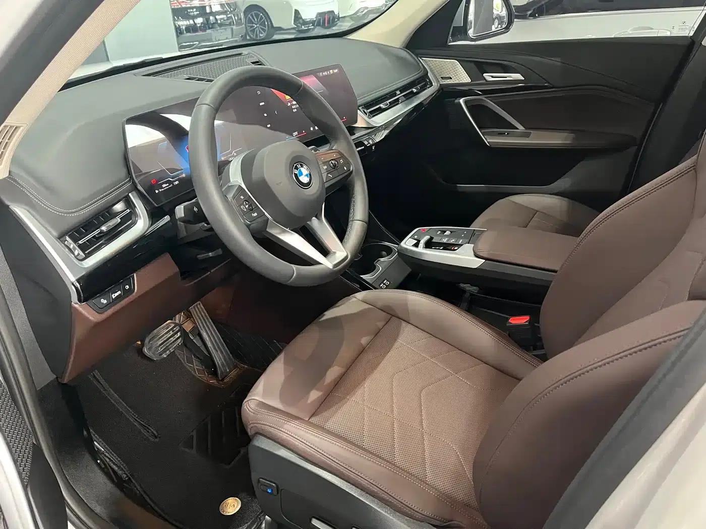 2024 BMW X1 sDrive25Li X Design Package — миниатюра 6