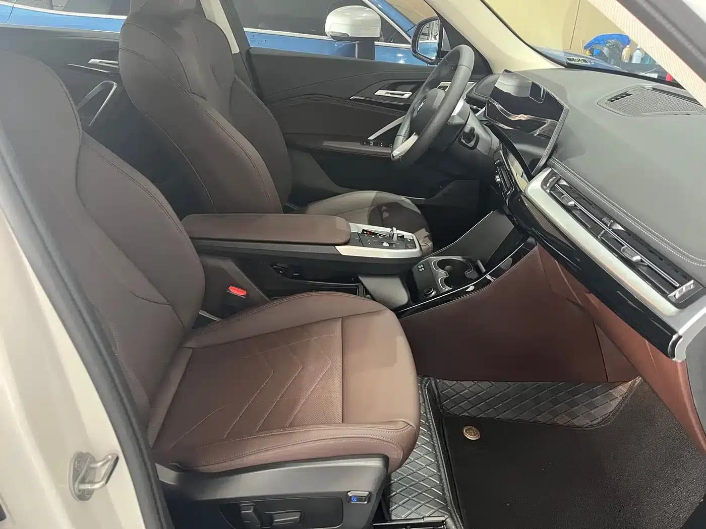 2024 BMW X1 sDrive25Li X Design Package — миниатюра 8