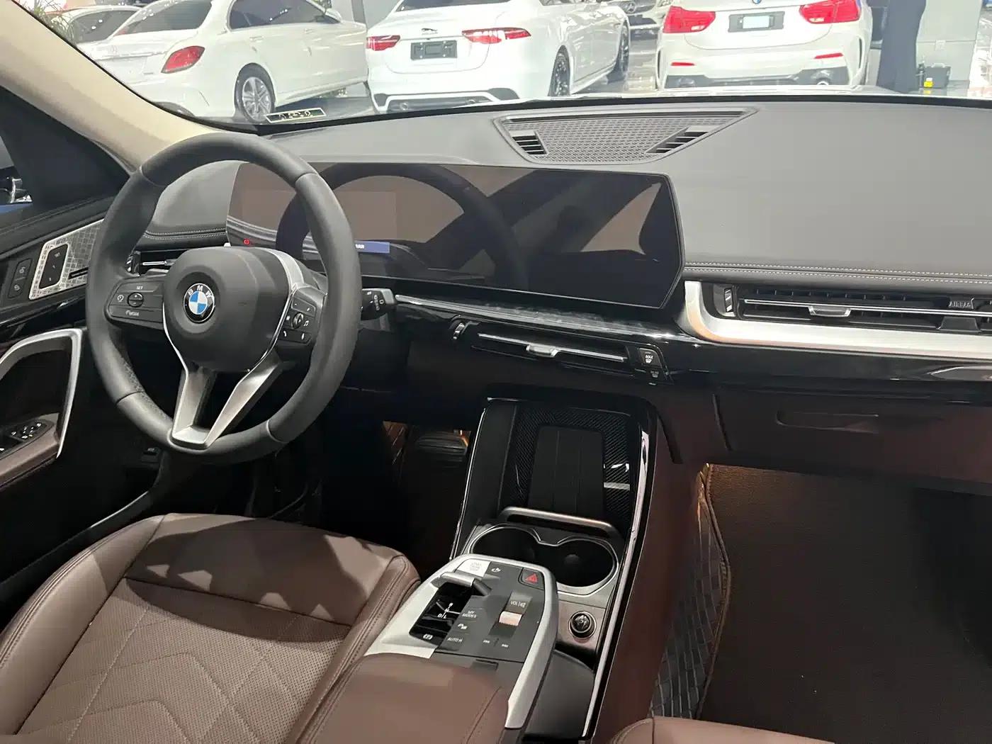 2024 BMW X1 sDrive25Li X Design Package — миниатюра 9