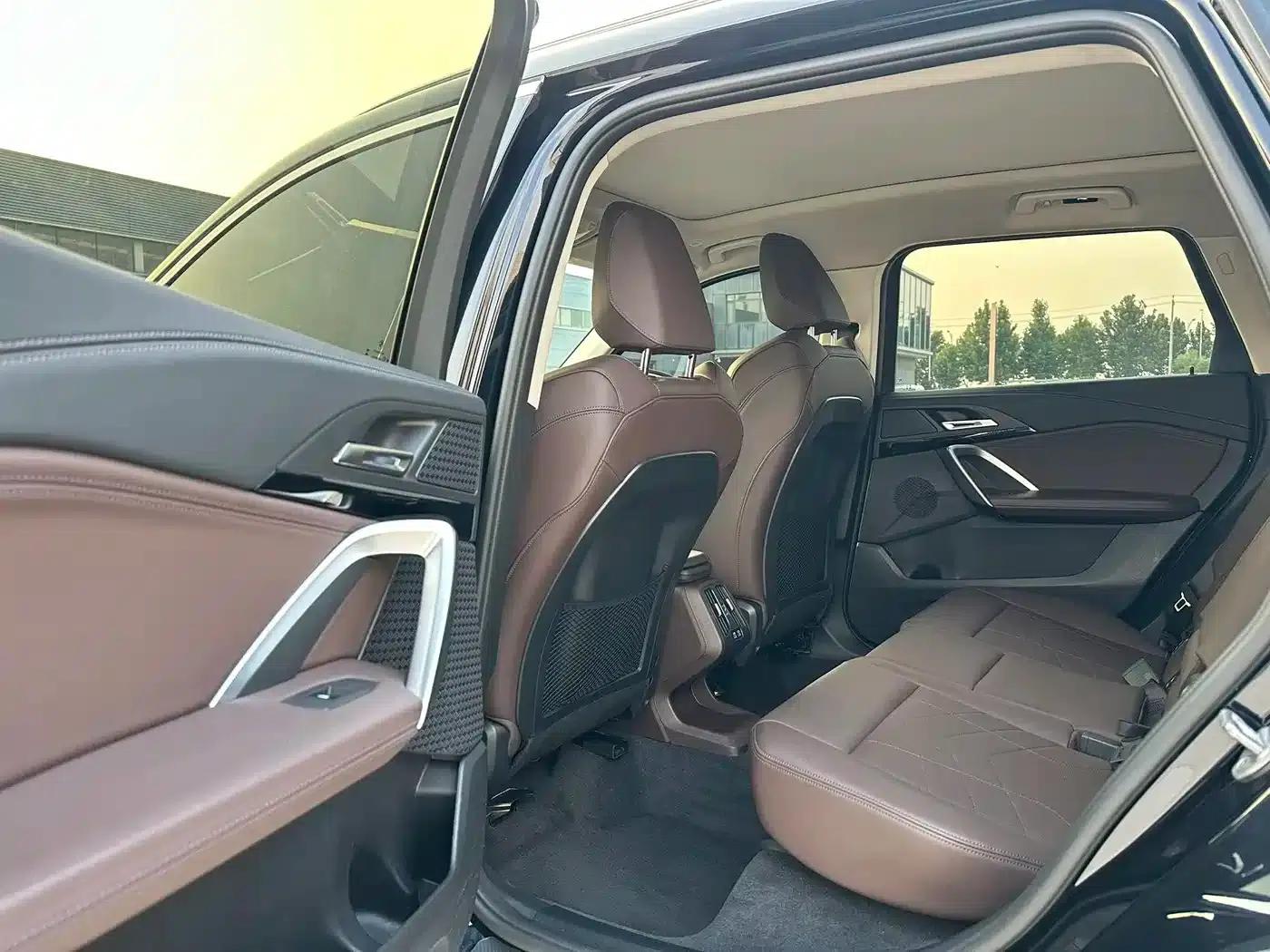 2023 BMW X1 sDrive20Li X Design Package — миниатюра 9