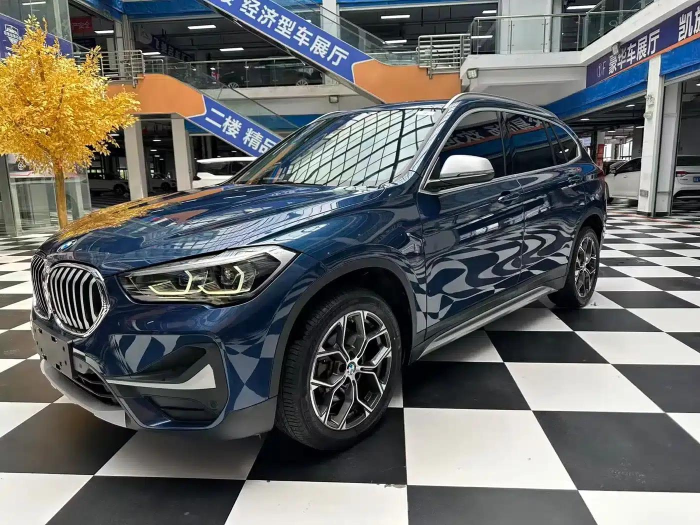 BMW X1 2021 sDrive20Li Fashion Edition — миниатюра 1