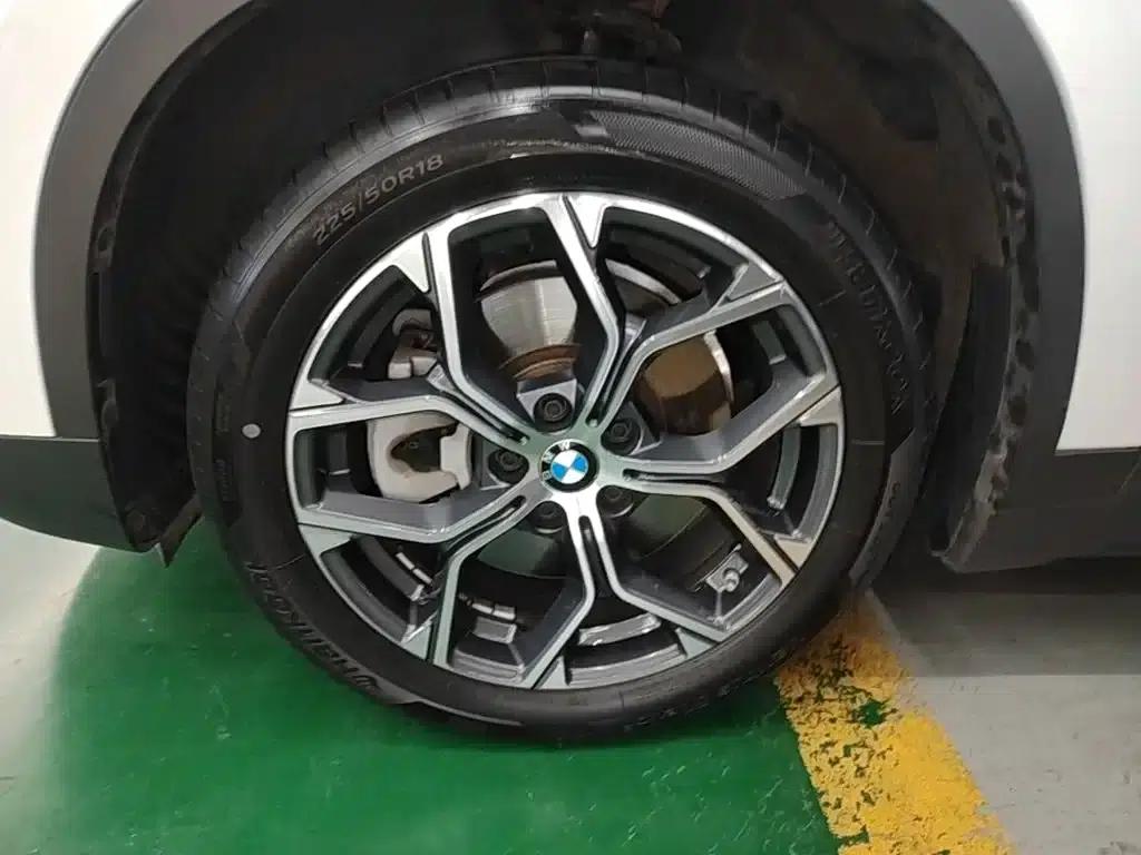 BMW X1 2021 Facelift sDrive25Li Leading Edition — миниатюра 23