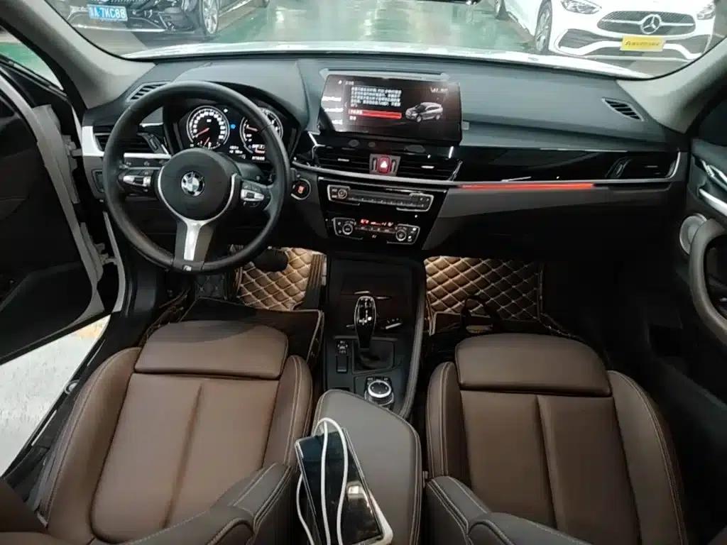 BMW X1 2021 Facelift sDrive25Li Leading Edition — миниатюра 10