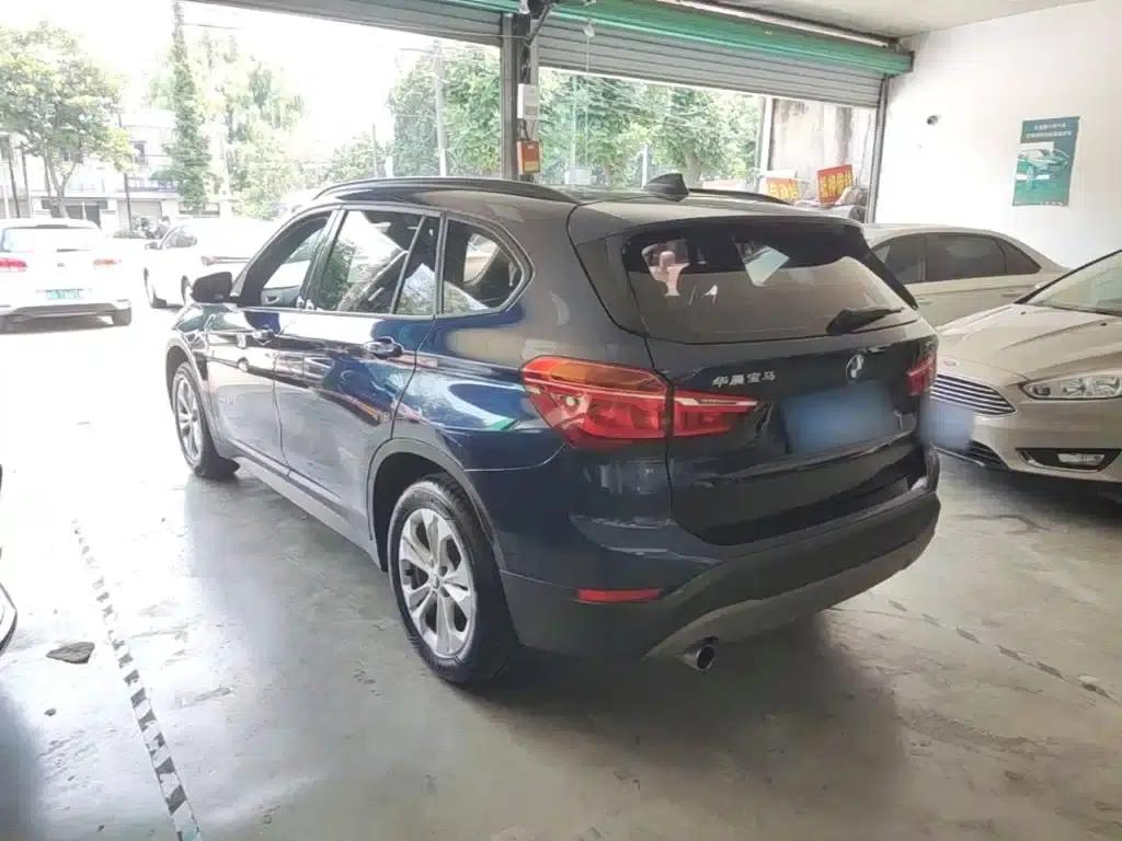 BMW X1 2016 sDrive18Li Premium — миниатюра 5
