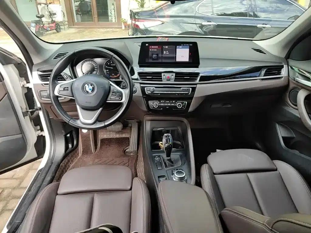 BMW X1 2020 sDrive25Li Leading Edition — миниатюра 10