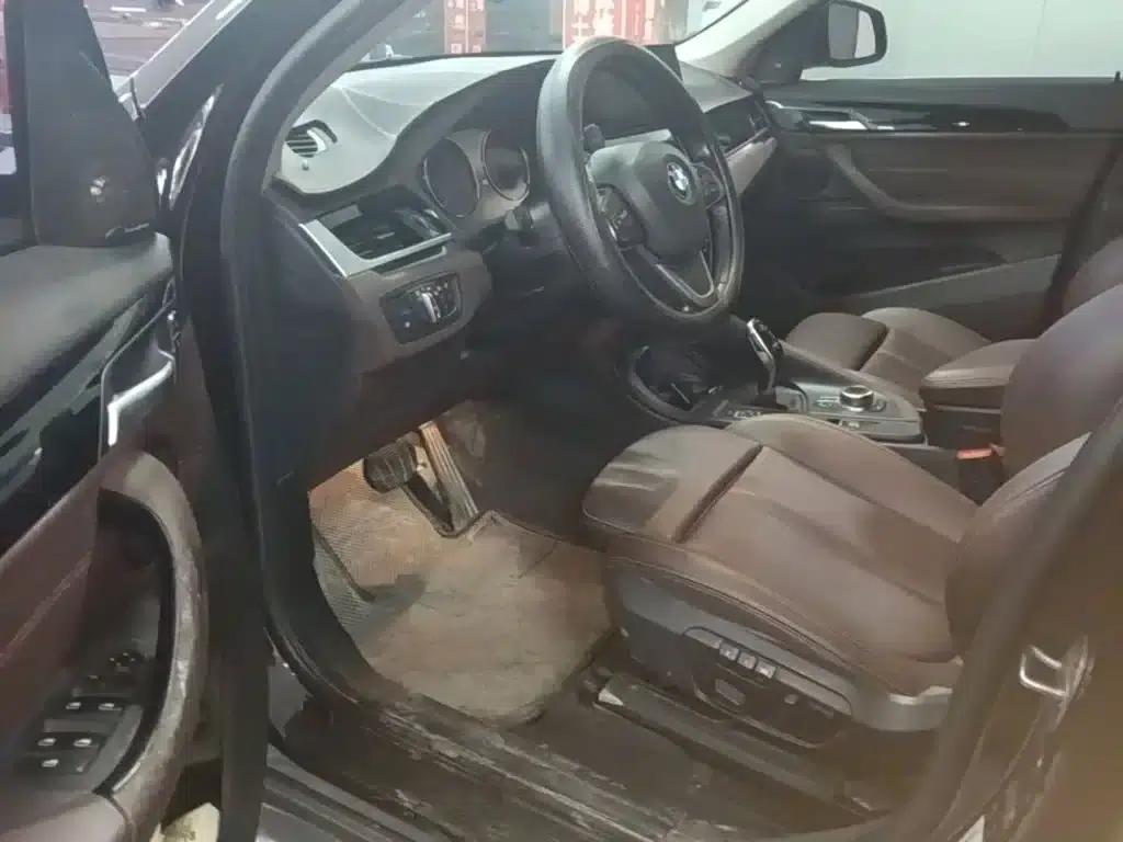 BMW X1 2020 sDrive25Li Leading Edition — миниатюра 16