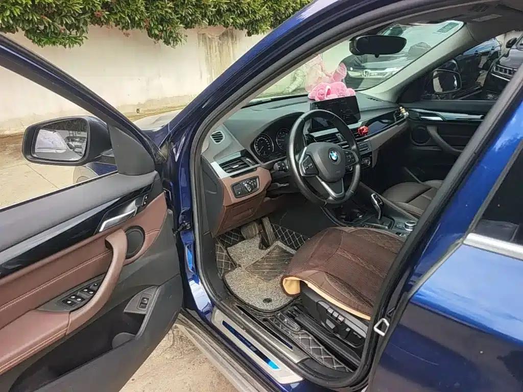 BMW X1 2020 sDrive25Li Leading Edition — миниатюра 16
