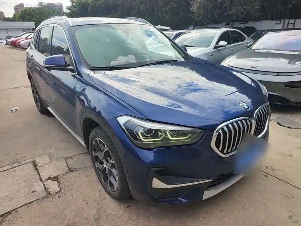 BMW X1 2020 sDrive25Li Leading Edition — миниатюра 4