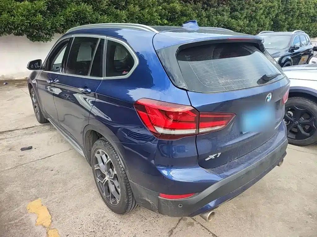BMW X1 2020 sDrive25Li Leading Edition — миниатюра 5