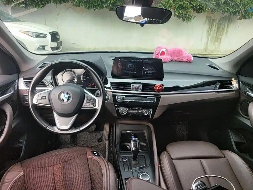 BMW X1 2020 sDrive25Li Leading Edition — миниатюра 10