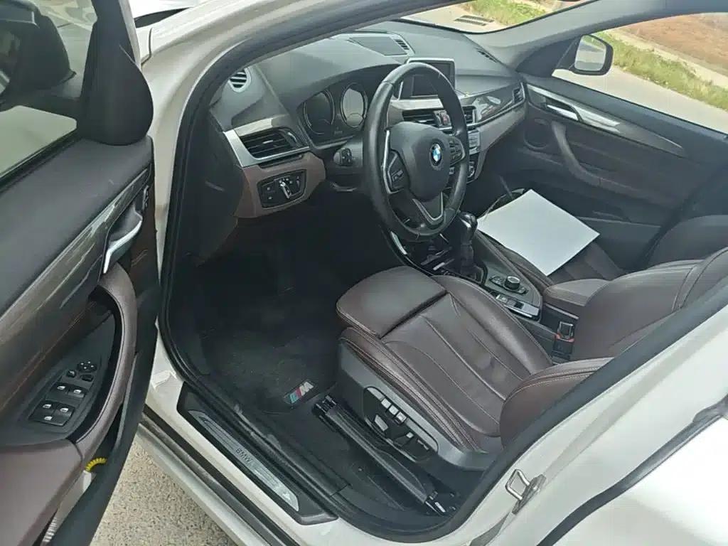 BMW X1 2018 sDrive18Li Premium — миниатюра 16