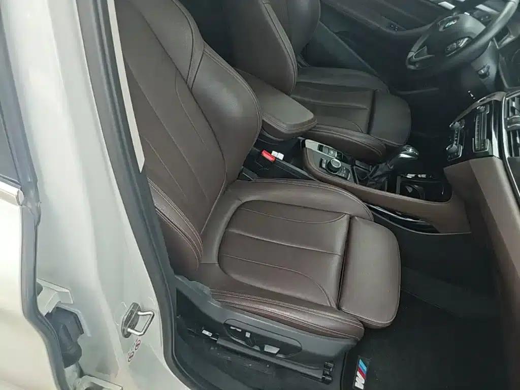 BMW X1 2018 sDrive18Li Premium — миниатюра 25