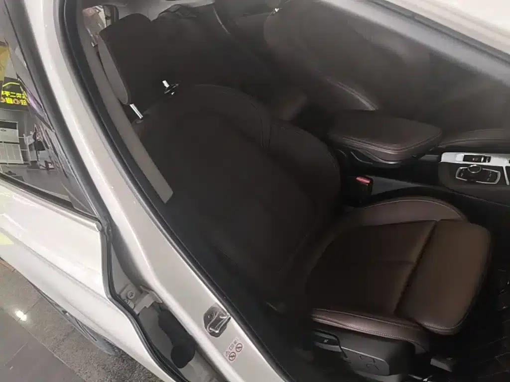 BMW X1 2020 sDrive20Li Fashion Edition — миниатюра 25