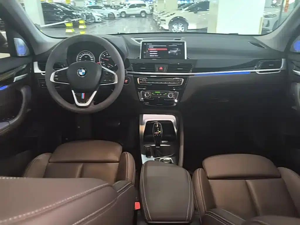 BMW X1 2020 sDrive20Li Fashion Edition — миниатюра 10