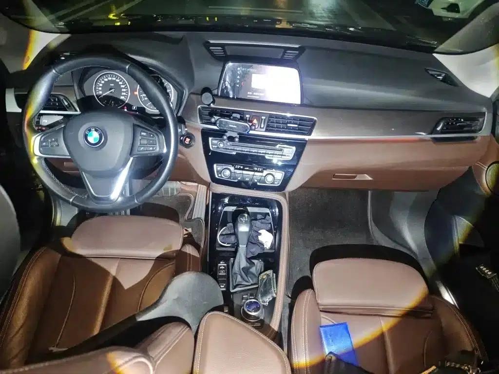 BMW X1 2018 xDrive20Li Premium — миниатюра 13
