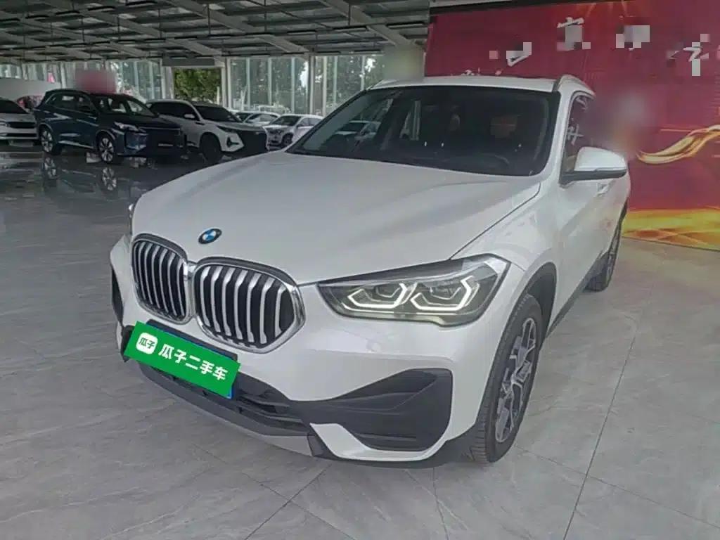 BMW X1 2022 sDrive25Li Leading Edition — миниатюра 1
