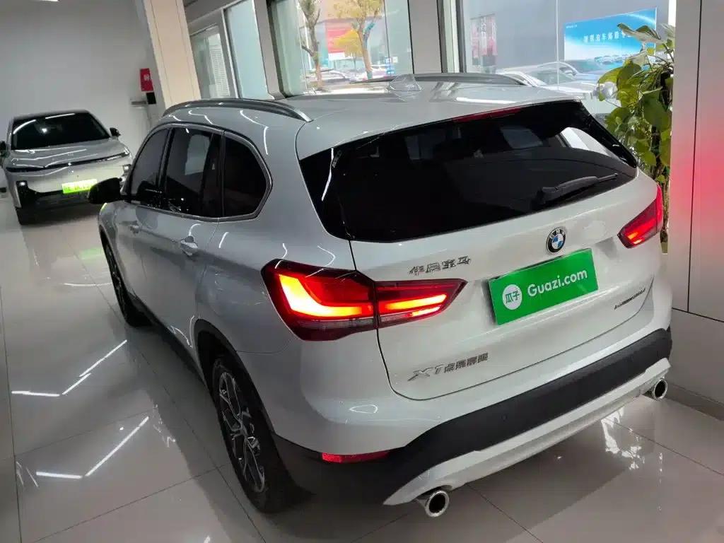BMW X1 2022 sDrive25Li Leading Edition — миниатюра 21
