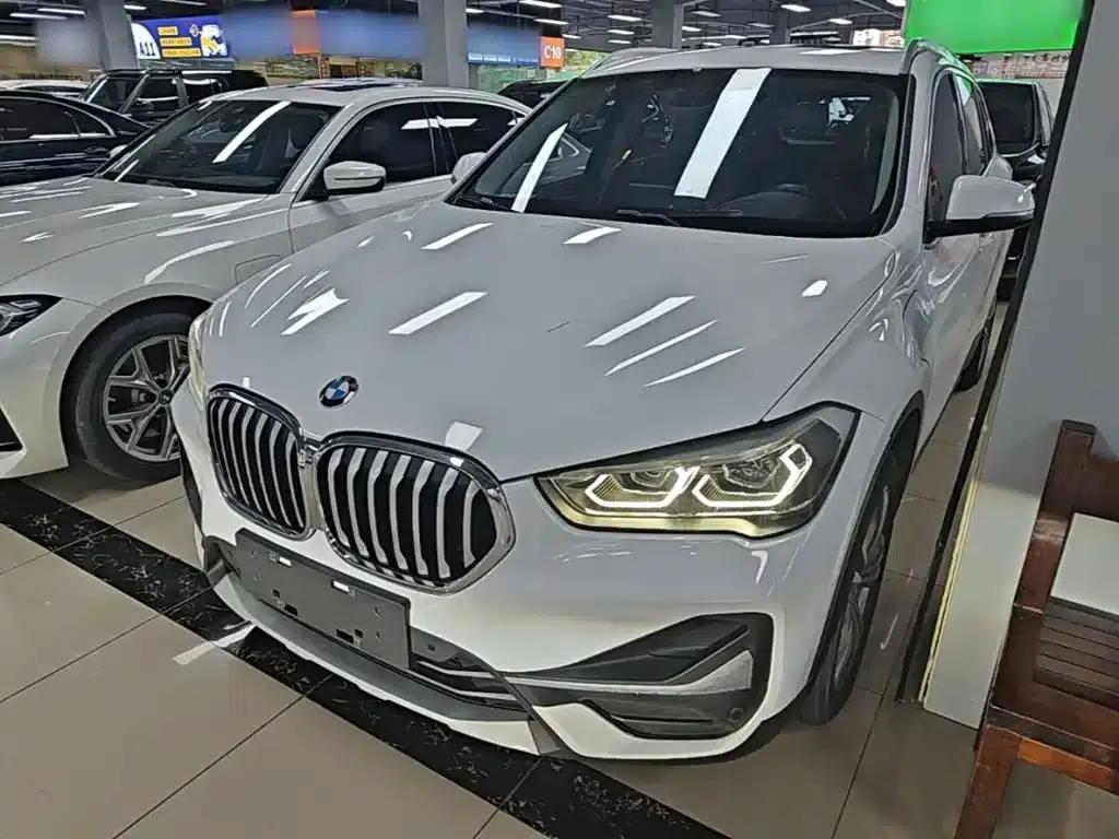 BMW X1 PHEV 2020 xDrive30Le Premium — миниатюра 1