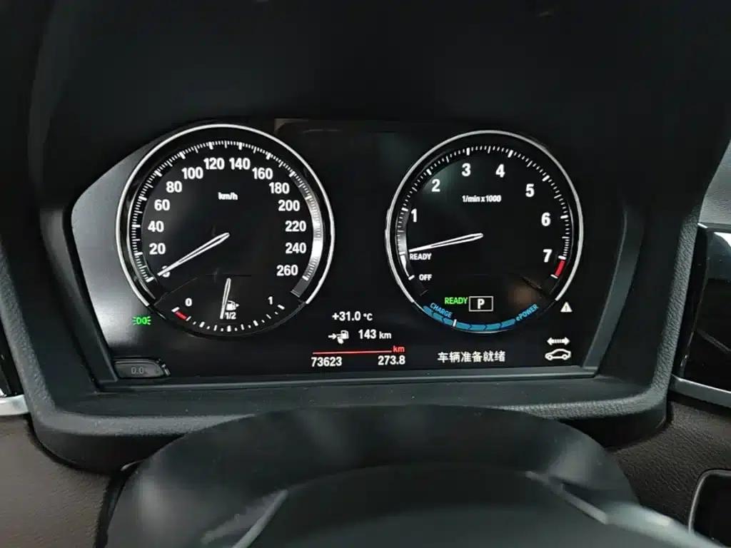 BMW X1 PHEV 2020 xDrive30Le Premium — миниатюра 12