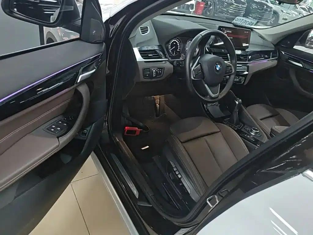 BMW X1 PHEV 2020 xDrive30Le Premium — миниатюра 16
