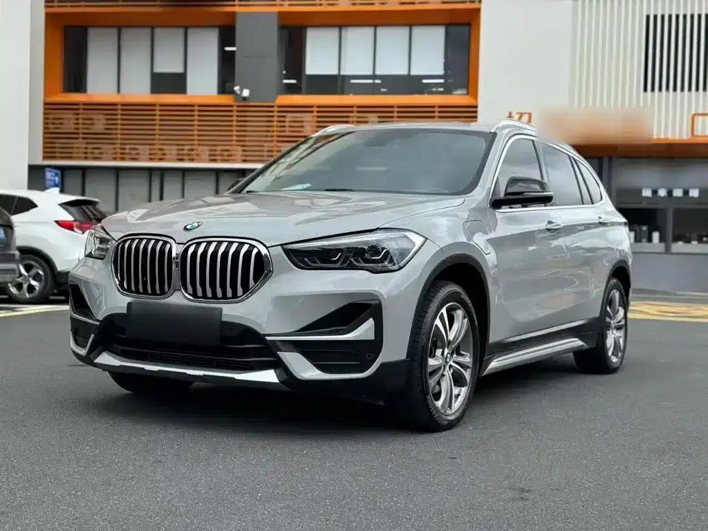 BMW X1 PHEV 2020 xDrive30Le Premium — миниатюра 1
