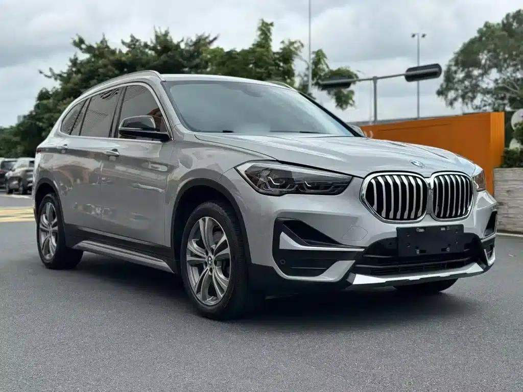 BMW X1 PHEV 2020 xDrive30Le Premium — миниатюра 4