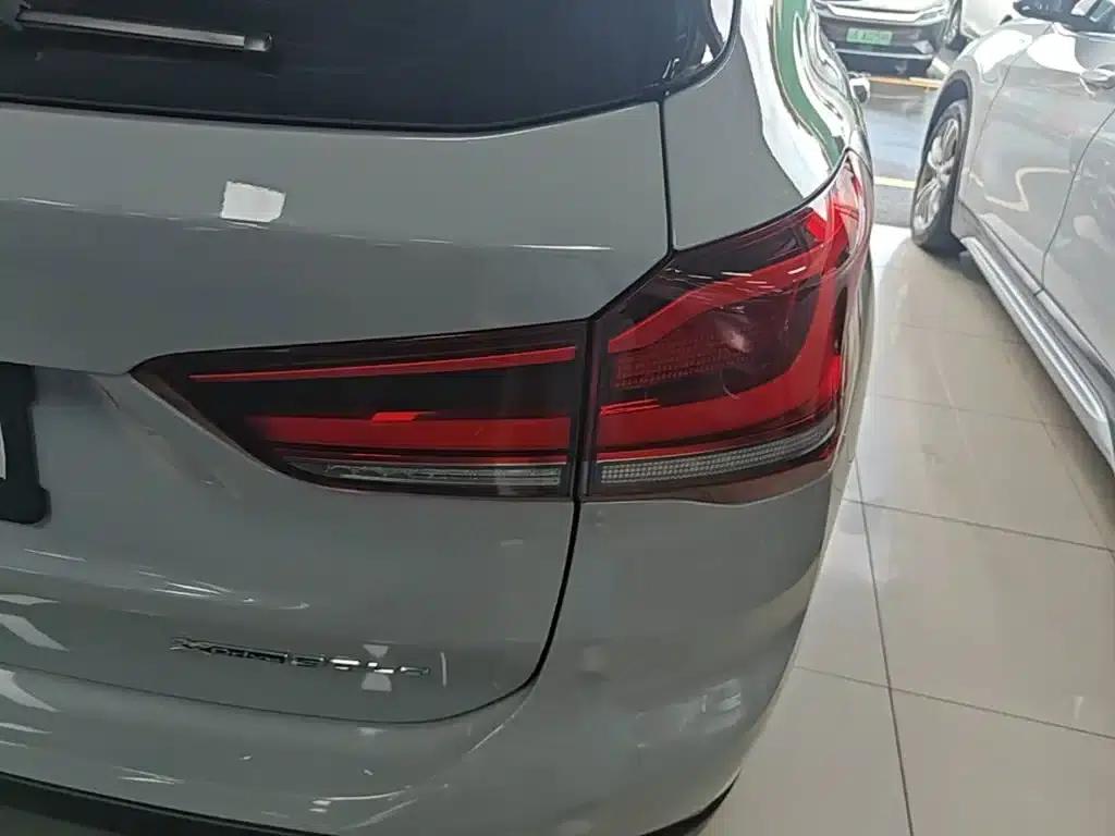 BMW X1 PHEV 2020 xDrive30Le Premium — миниатюра 8